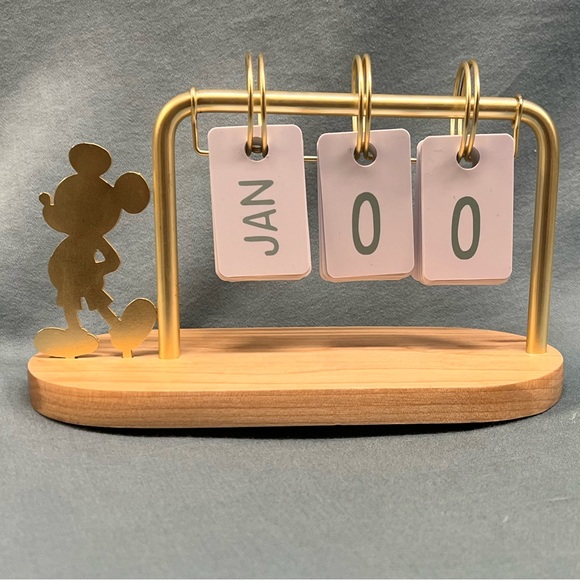 Mickey Mouse Desk Calendar
